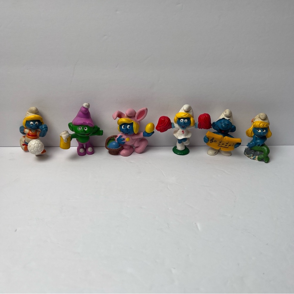 Set of 6 Vintage Smurf Figurines Smurfette Easter Cheerleader Soccer Mermaid 80s